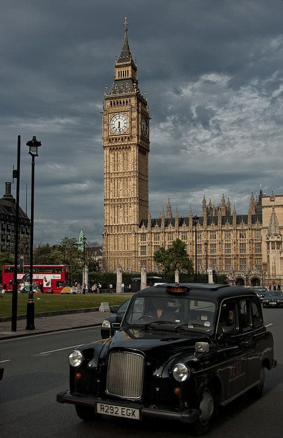 studiu în universitatea din Marea Britanie